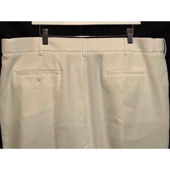 Grand Slam Performance White Golf Shorts Size 42 Moisture-Wicking Classic Fit - Picture 4 of 9
